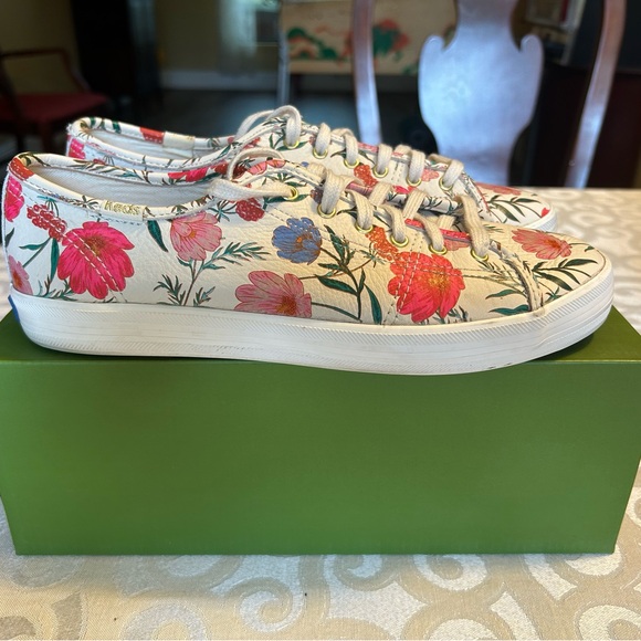 Kate Spade sneakers - Picture 3 of 6